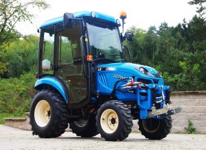 traktor-ls-j27-01